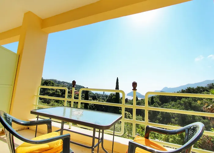 Avra Sunset Sea View 3* لياباديس