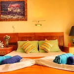 Ξενοδοχείο με διαμερίσματα Avra Sunset Sea View 3*