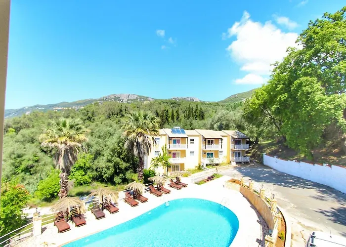 מלון דירות Avra Sunset Sea View 4*