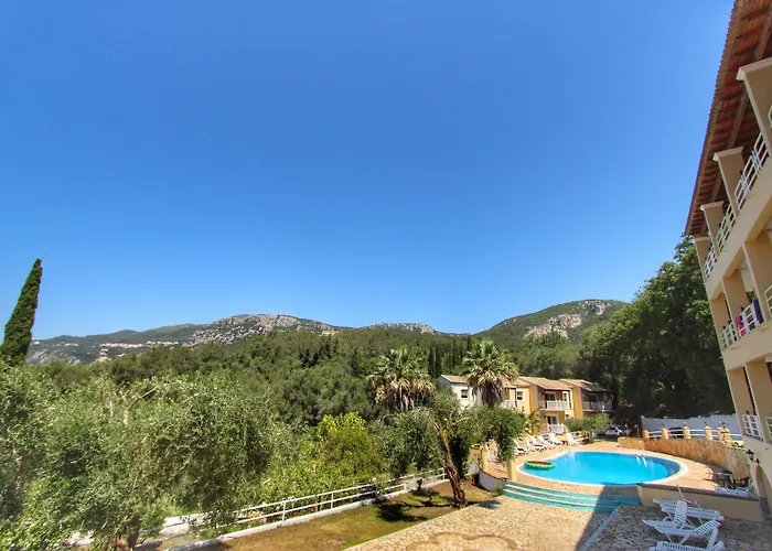 מלון דירות Avra Sunset Sea View 4*